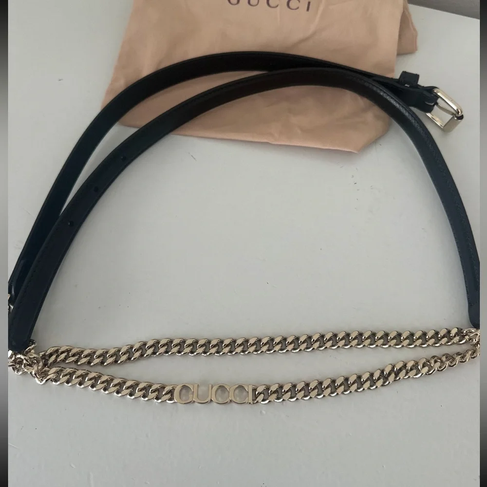 Gucci Black Leather Belt with Gold Chain Detail